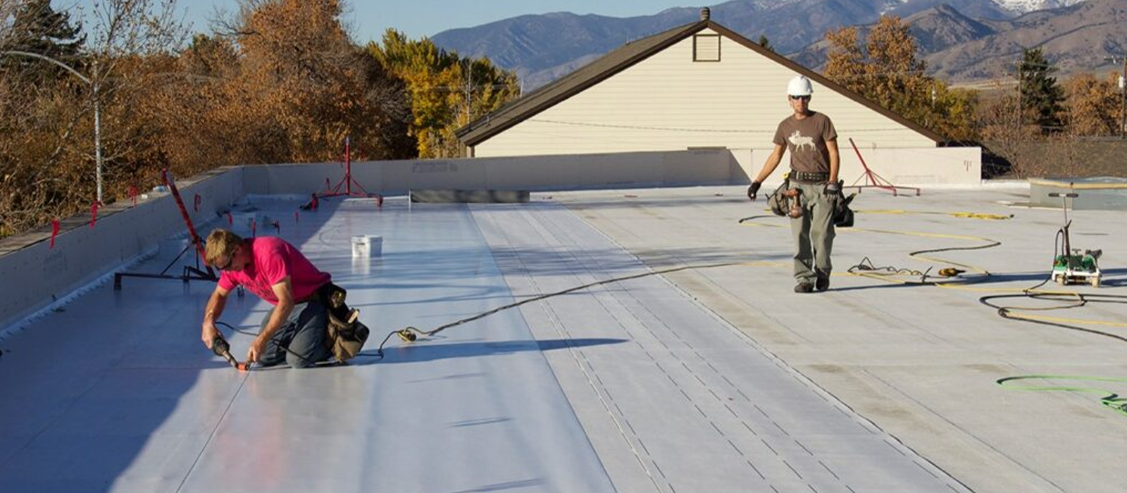 benefits-of-investing-in-professional-roofing-banner